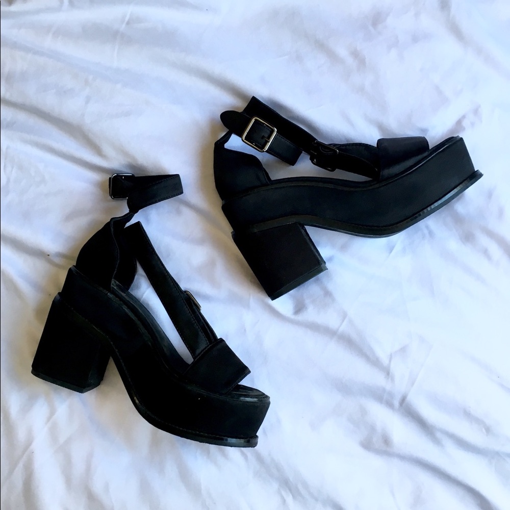 YES from Nasty Gal chunky platform heels
